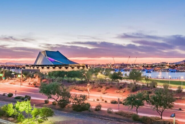 688 W 1st St Tempe, AZ 85281 photo 4