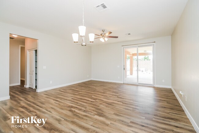 677 W Mesquite Tree Ln San Tan Valley, AZ 85143 photo 5