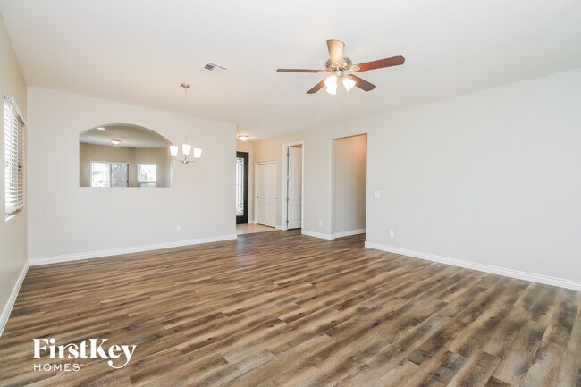 677 W Mesquite Tree Ln San Tan Valley, AZ 85143 photo 3
