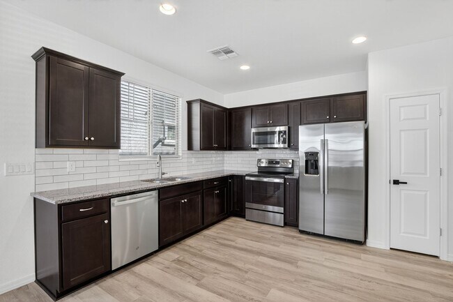1218 W Sparrow Dr Queen Creek, AZ 85140 photo 4