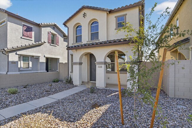1218 W Sparrow Dr Queen Creek, AZ 85140 photo 2