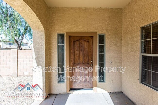 16148 W Mauna Loa Ln Surprise, AZ 85379 photo 5