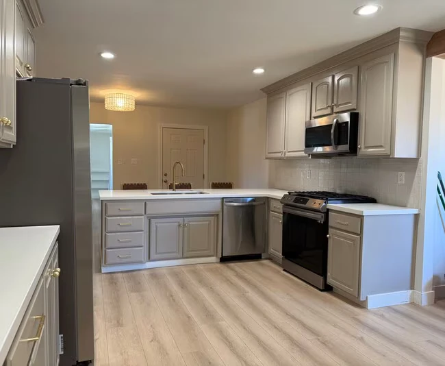8 Panoramic Ave Pittsburg, CA 94565 photo 4