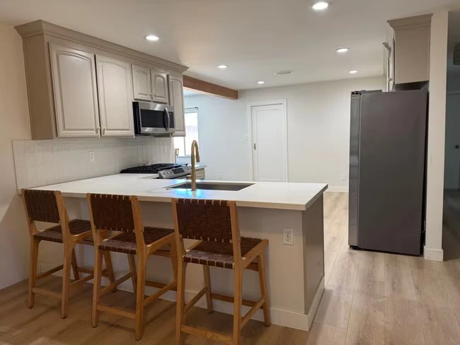 8 Panoramic Ave Pittsburg, CA 94565 photo 2