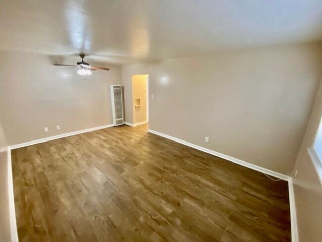 112-116 Byron St Vallejo, CA 94590 photo 2
