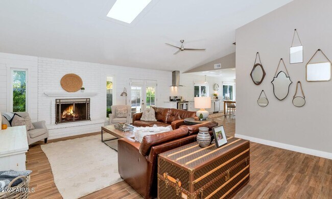 10231 N 77th St Scottsdale, AZ 85258 photo 5