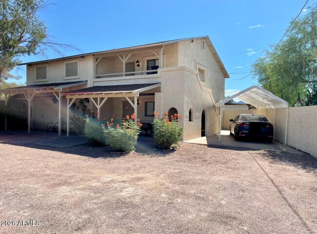 7902 E Wood Dr photo 2