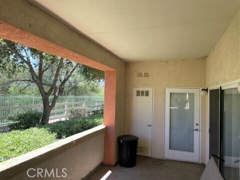 31269 Taylor Ln Temecula, CA 92592 photo 2