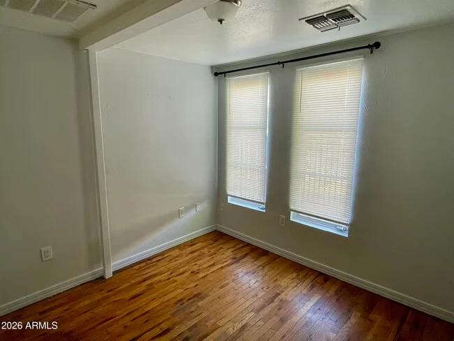 1216 W Roosevelt St Phoenix, AZ 85007 photo 5