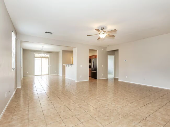 7333 W St Catherine Ave Phoenix, AZ 85339 photo 3