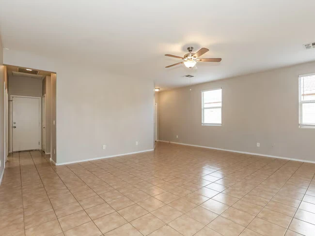 7333 W St Catherine Ave Phoenix, AZ 85339 photo 4