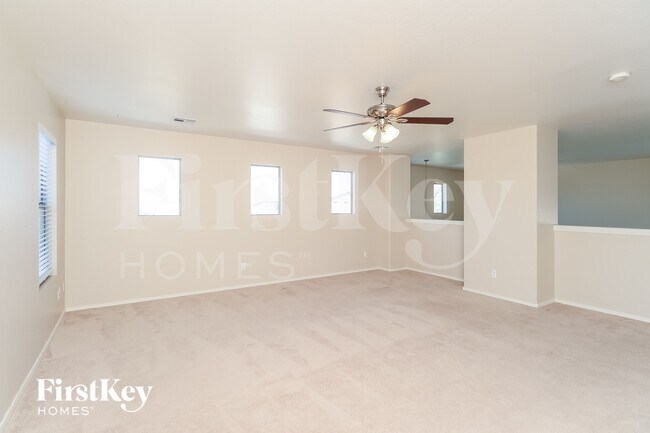239 E Saddle Way San Tan Valley, AZ 85143 photo 4
