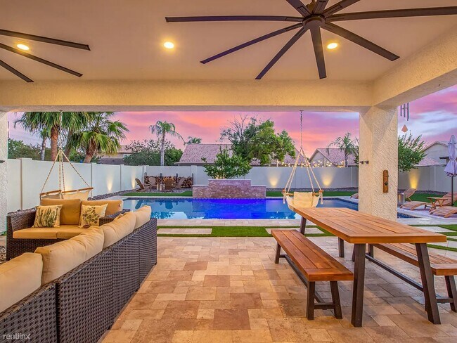1543 E Park Ave Gilbert, AZ 85234 photo 3