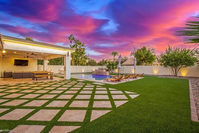 1543 E Park Ave Gilbert, AZ 85234 photo 2