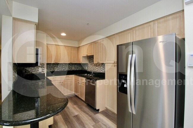 1005 E 8th St Tempe, AZ 85281 photo 2
