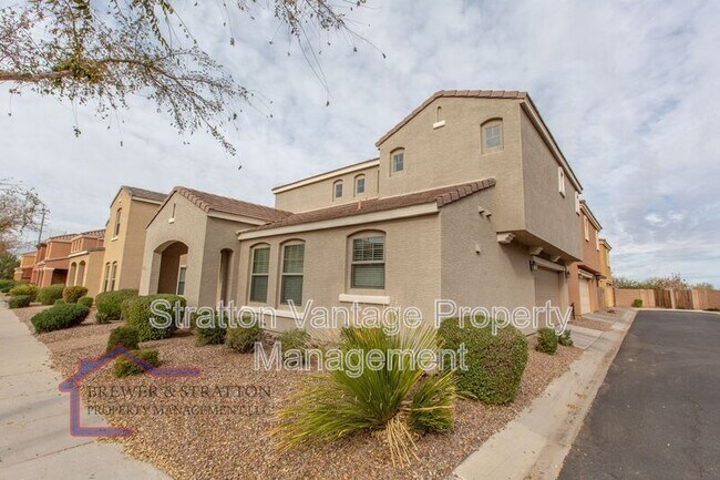 2554 E Megan St Gilbert, AZ 85295 photo 4