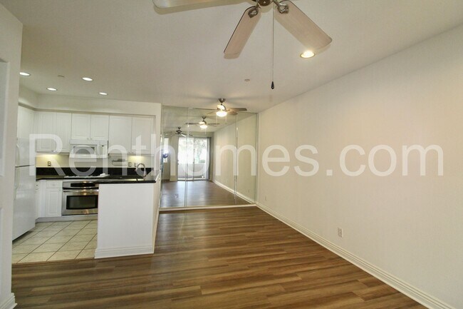 10722 Sabre Hill Dr San Diego, CA 92128 photo 5