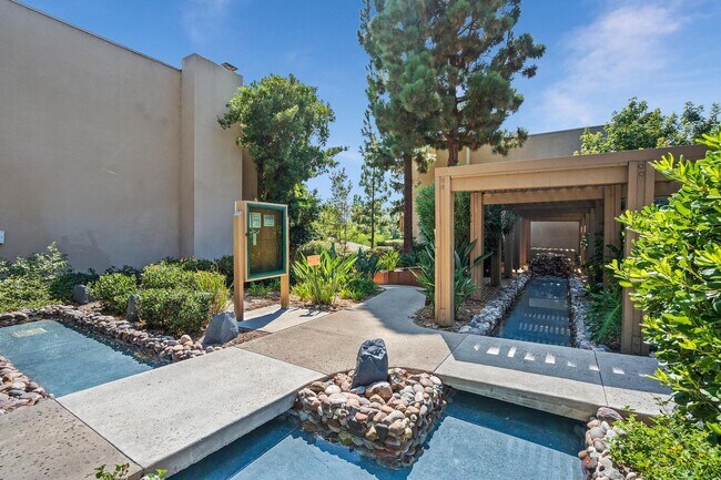 5700 Baltimore Dr La Mesa, CA 91942 photo 3
