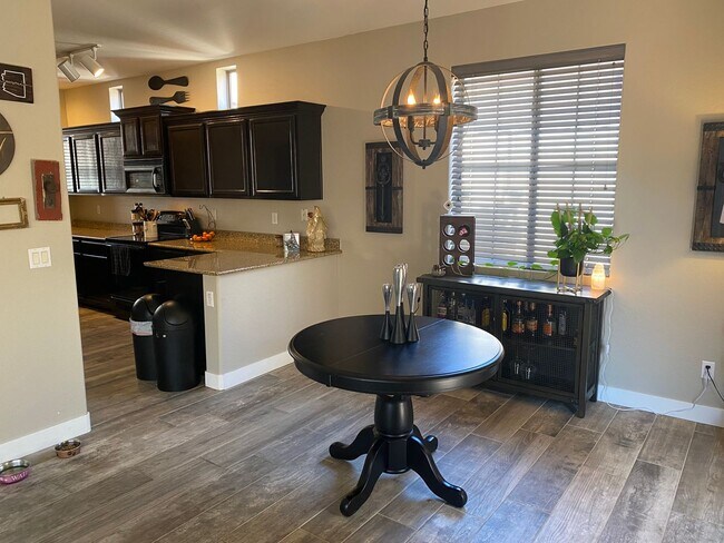 848 E Stottler Dr Gilbert, AZ 85296 photo 2