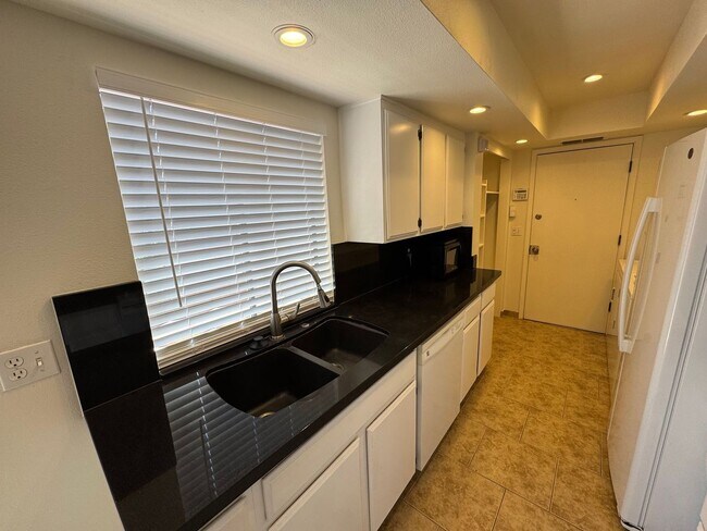 10420 N 10th St Phoenix, AZ 85020 photo 4