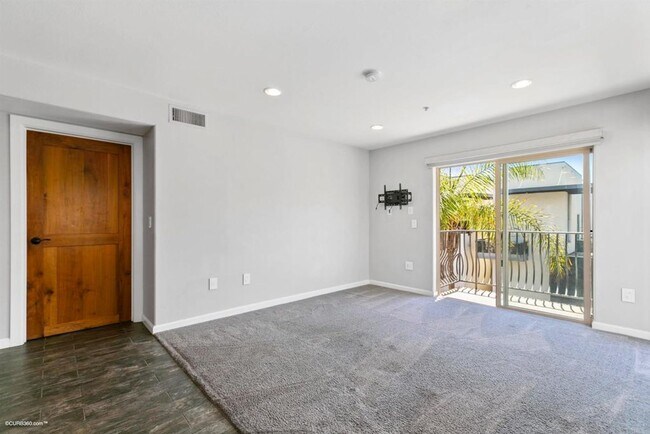 801 W Hawthorn St San Diego, CA 92101 photo 3