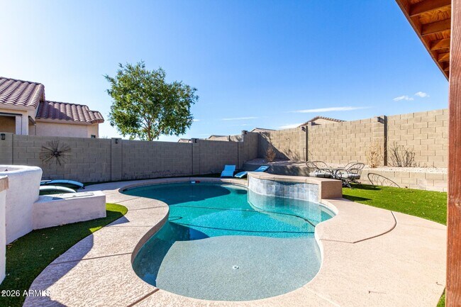 18452 El Amancer Gold Canyon, AZ 85118 photo 5