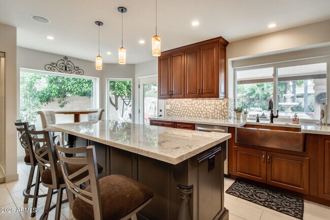 10675 E Cinnabar Ave Scottsdale, AZ 85258 photo 4