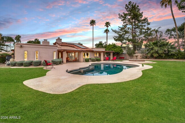 10675 E Cinnabar Ave Scottsdale, AZ 85258 photo 2