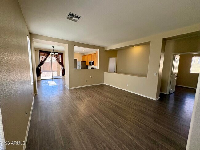 17021 W Rimrock St Surprise, AZ 85388 photo 4