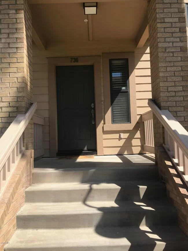 738 S Beck Ave Tempe, AZ 85281 photo 4