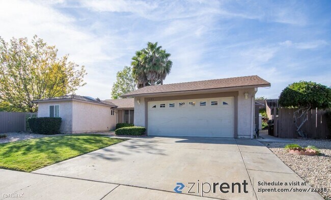 1495 Broken Hitch Rd Oceanside, CA 92056