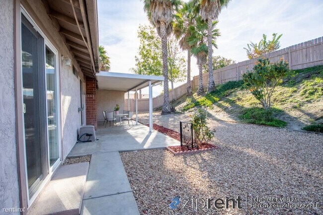 1495 Broken Hitch Rd Oceanside, CA 92056 photo 3