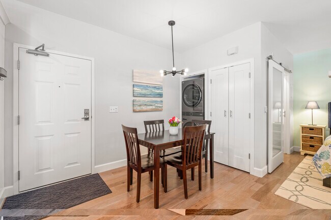 1501 Front St San Diego, CA 92101 photo 3