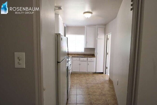 2925 N 19th Ave Phoenix, AZ 85015 photo 3