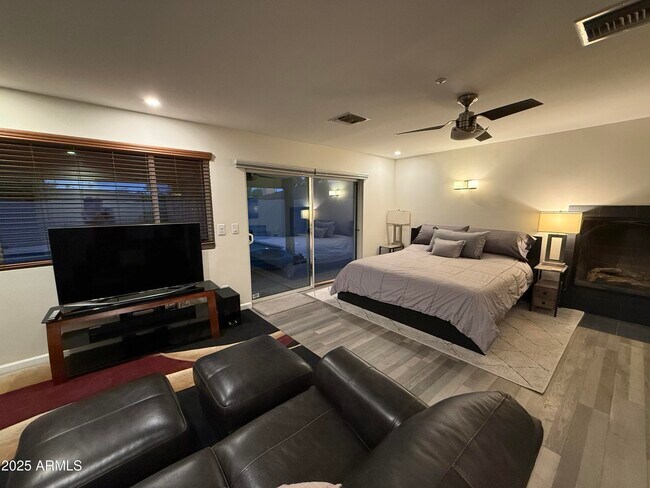 8361 E Vía De Encanto Scottsdale, AZ 85258 photo 4