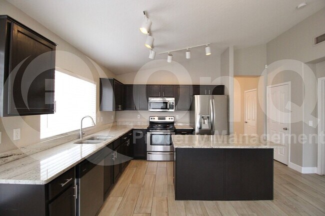 724 E Redondo Dr Gilbert, AZ 85296 photo 4