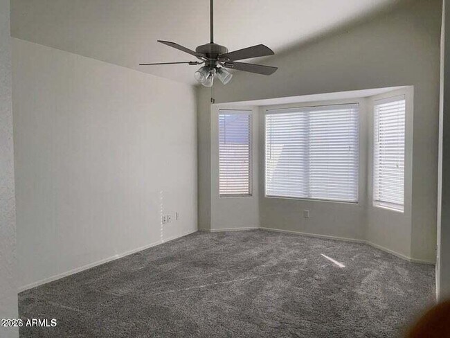 197 W Oxford Ln Gilbert, AZ 85233 photo 5