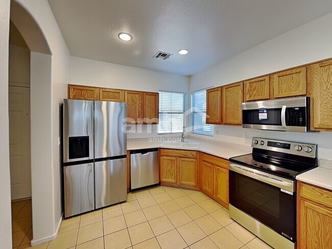 8821 W Hilton Ave Tolleson, AZ 85353 photo 3