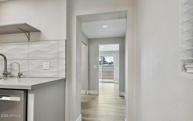 2068 E Howe Ave Tempe, AZ 85281 photo 5