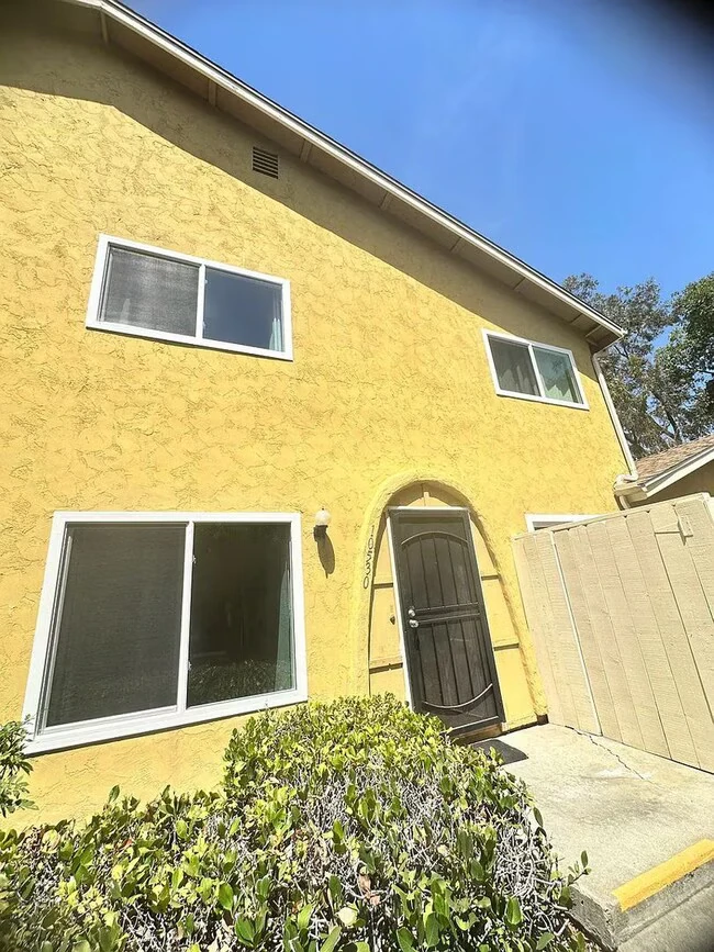 10530 Caminito Rimini San Diego, CA 92129 photo 3