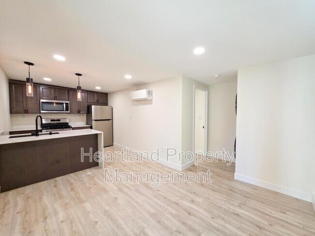 3344 Lockwood Dr San Diego, CA 92123 photo 2
