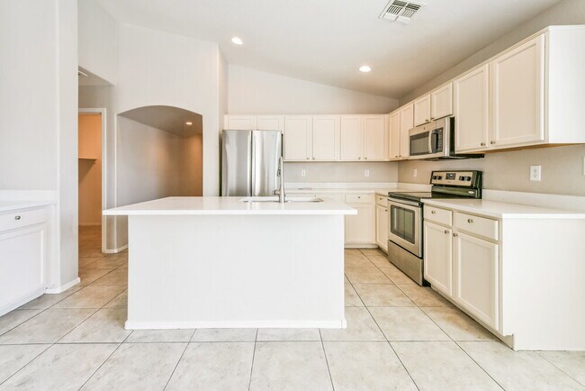 383 W Welsh Black Cir San Tan Valley, AZ 85143 photo 5