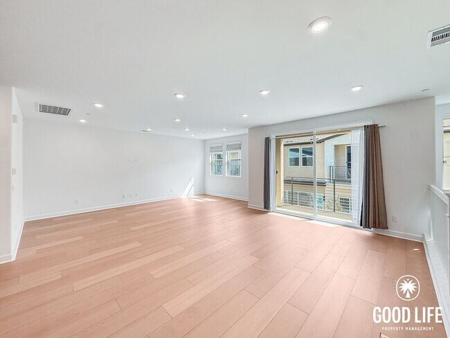 14111 Angelite Wy San Diego, CA 92126 photo 2