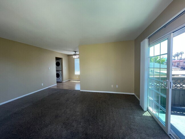 453 Graves Ave El Cajon, CA 92020 photo 4