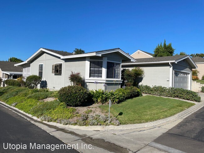 4471 Garnet Ln Oceanside, CA 92056 photo 5