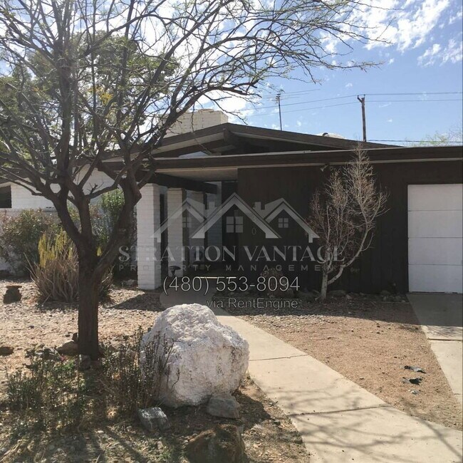 730 N Stewart photo 2
