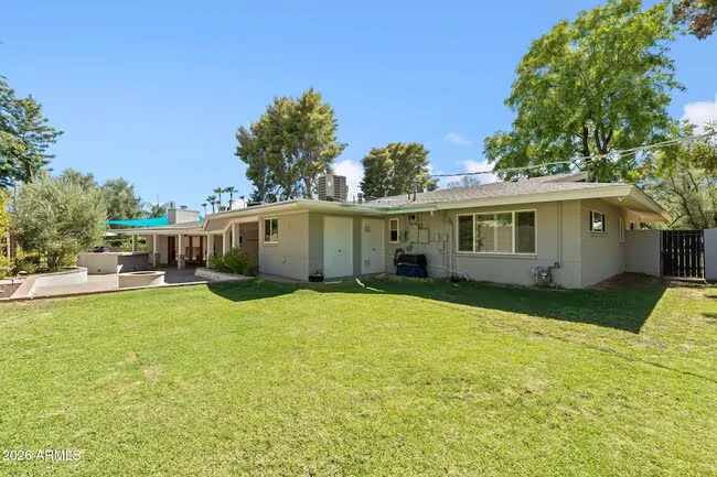 2054 E Rancho Dr Phoenix, AZ 85016 photo 4