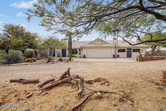 1340 Rock Wren Rd photo 2
