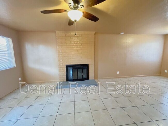 2725 S Rural Rd Tempe, AZ 85282 photo 5