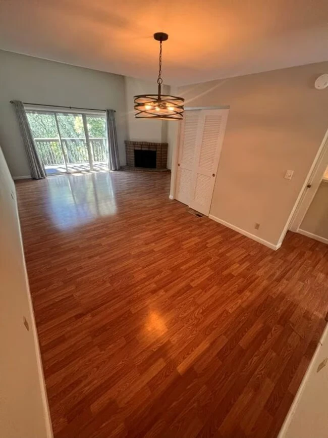 5402 Briar Ridge Dr photo 3